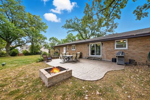 Tiny photo for 8615 Washington Street, Downers Grove, IL 60516 (MLS # 12481505)