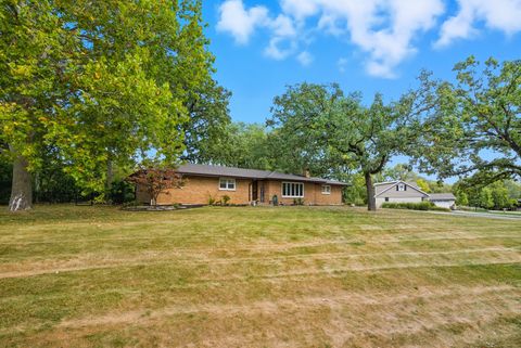 Photo of 8615 Washington Street, Downers Grove, IL 60516 (MLS # 12481505)