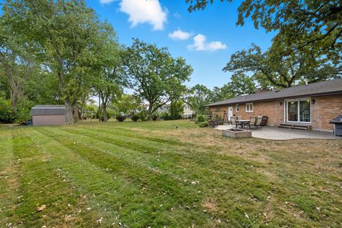 Tiny photo for 8615 Washington Street, Downers Grove, IL 60516 (MLS # 12481505)