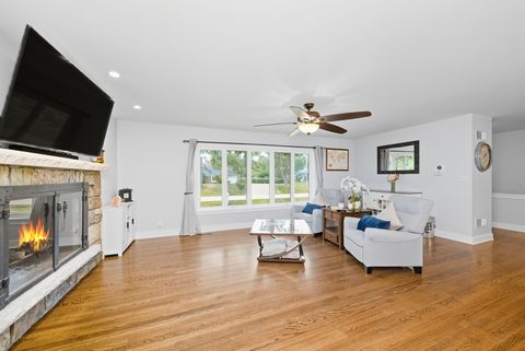 Tiny photo for 8615 Washington Street, Downers Grove, IL 60516 (MLS # 12481505)