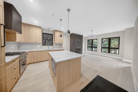 Tiny photo for 1406 W Cuyler Avenue #2, Chicago, IL 60613 (MLS # 12676054)