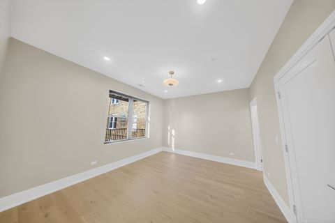 Tiny photo for 1406 W Cuyler Avenue #2, Chicago, IL 60613 (MLS # 12676054)