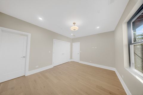 Tiny photo for 1406 W Cuyler Avenue #2, Chicago, IL 60613 (MLS # 12676054)