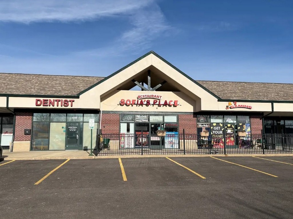 Photo 1 of 1 — 640 E State Road 640-642, Island Lake, IL 60042