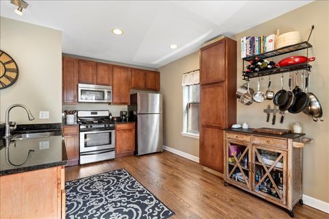 Tiny photo for 2618 W Rosemont Avenue #1, Chicago, IL 60659 (MLS # 12574711)