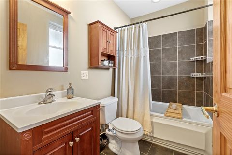 Tiny photo for 2618 W Rosemont Avenue #1, Chicago, IL 60659 (MLS # 12574711)