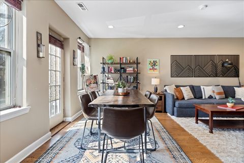 Tiny photo for 2618 W Rosemont Avenue #1, Chicago, IL 60659 (MLS # 12574711)