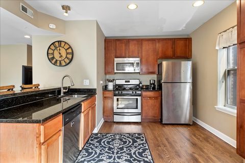 Tiny photo for 2618 W Rosemont Avenue #1, Chicago, IL 60659 (MLS # 12574711)