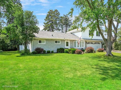 Tiny photo for 5524 S Bruner Street, Hinsdale, IL 60521 (MLS # 12514706)