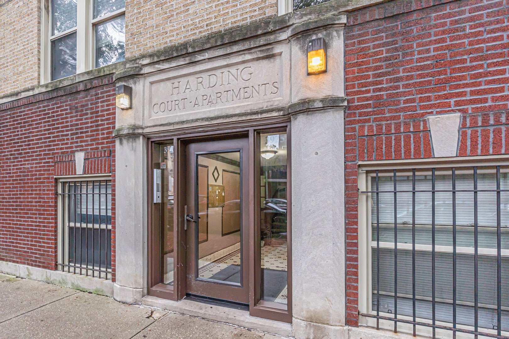 3923 W AINSLIE Street 2
