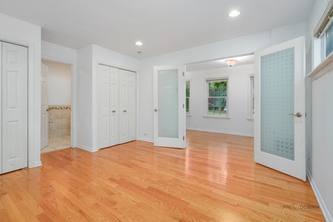 Tiny photo for 20 W Old Elm Road, Lake Forest, IL 60045 (MLS # 12781572)