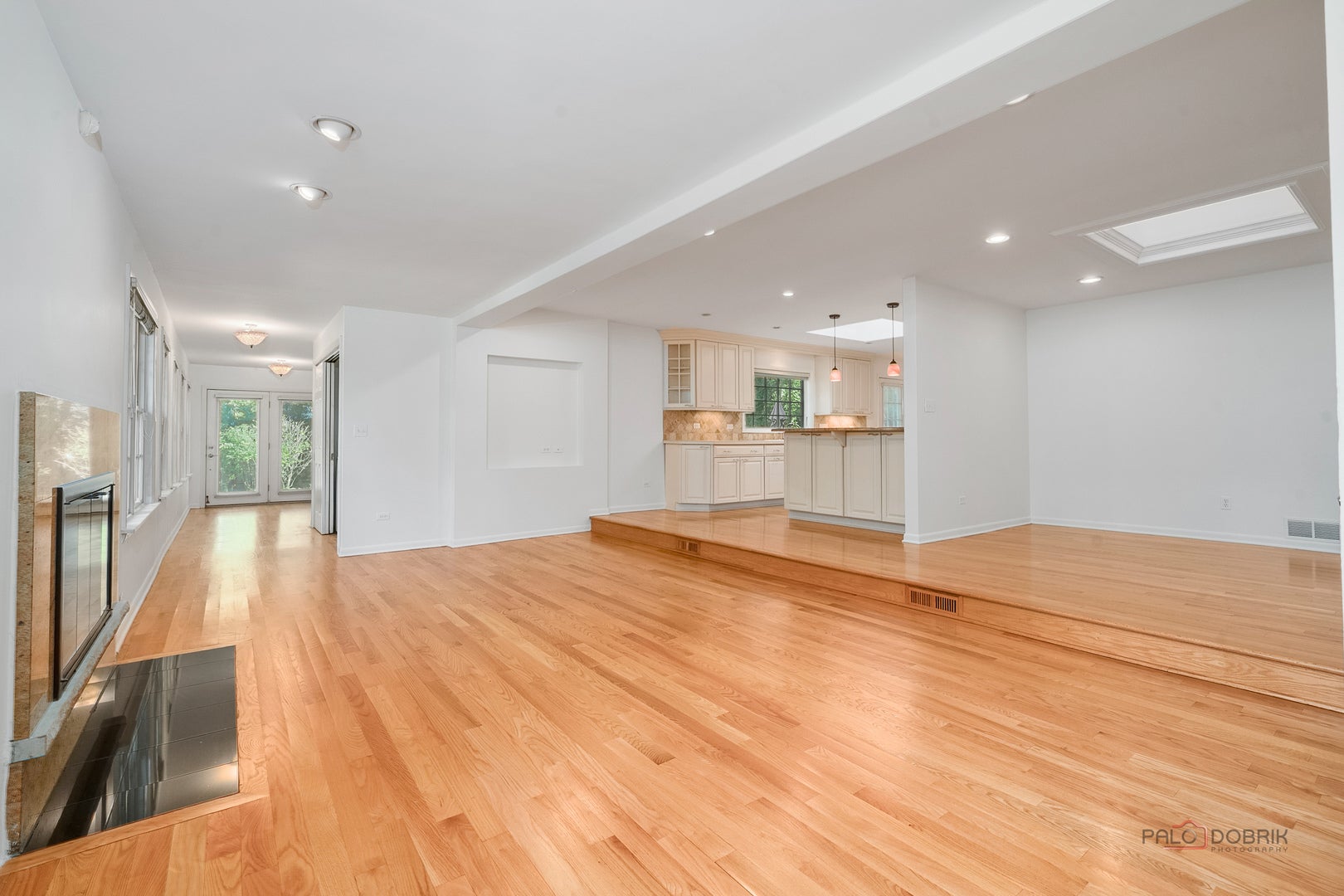 20 W Old Elm Road