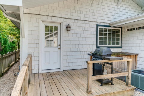 Tiny photo for 20 W Old Elm Road, Lake Forest, IL 60045 (MLS # 12781572)