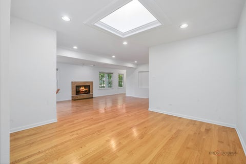 Tiny photo for 20 W Old Elm Road, Lake Forest, IL 60045 (MLS # 12781572)