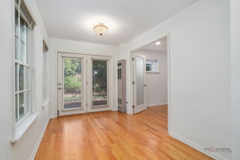Tiny photo for 20 W Old Elm Road, Lake Forest, IL 60045 (MLS # 12781572)