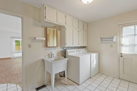 Tiny photo for 920 Eden Drive, Schaumburg, IL 60195 (MLS # 12505040)