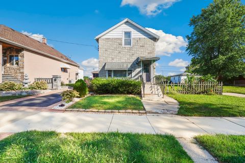 Tiny photo for 331 E 22nd Street, Chicago Heights, IL 60411 (MLS # 12483466)