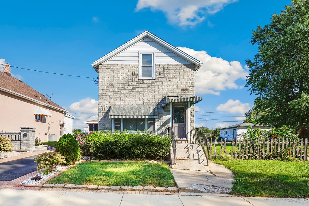 Photo for 331 E 22nd Street, Chicago Heights, IL 60411 (MLS # 12483466)