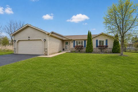 Photo of 225 Cavin Avenue, Winthrop Harbor, IL 60096 (MLS # 12631900)