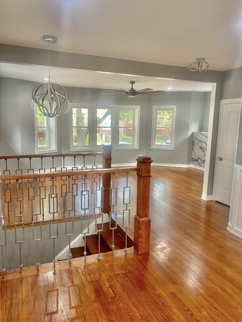 7806 S Rhodes Avenue