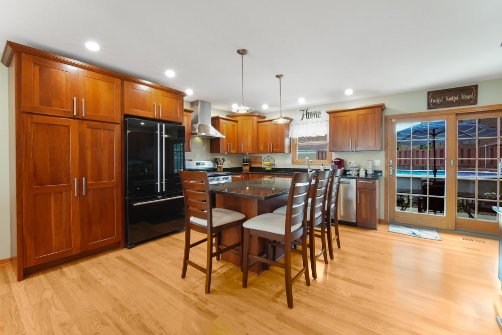 8123 Tudor Lane