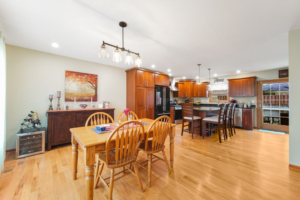 8123 Tudor Lane