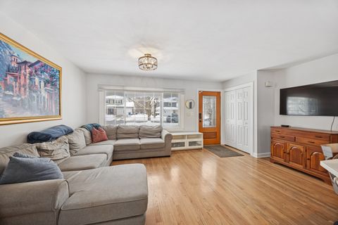 Tiny photo for Downers Grove, IL 60516 (MLS # 12523019)