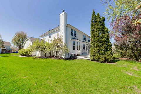 Tiny photo for 1105 Andover Drive, Mundelein, IL 60060 (MLS # 12622392)