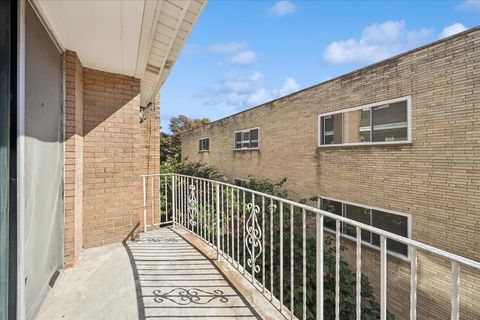 Tiny photo for 415 Wesley Avenue #36, Oak Park, IL 60302 (MLS # 12482617)
