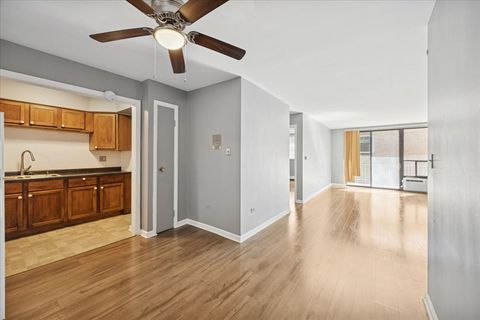 Tiny photo for 415 Wesley Avenue #36, Oak Park, IL 60302 (MLS # 12482617)
