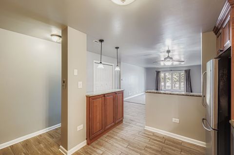 Tiny photo for 10048 S Pulaski Road #1E, Oak Lawn, IL 60453 (MLS # 12491305)