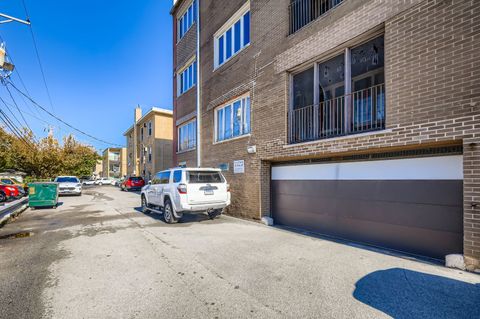 Tiny photo for 10048 S Pulaski Road #1E, Oak Lawn, IL 60453 (MLS # 12491305)