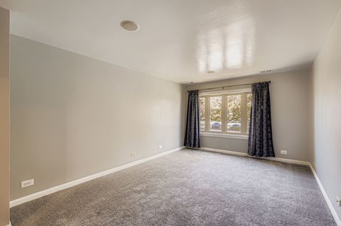 Tiny photo for 10048 S Pulaski Road #1E, Oak Lawn, IL 60453 (MLS # 12491305)