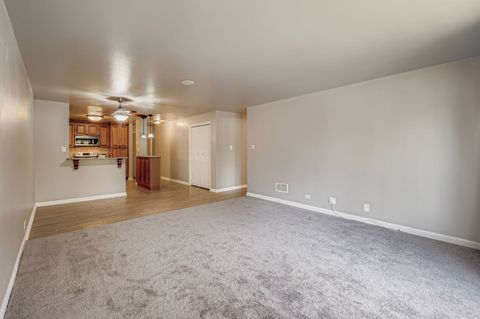 Tiny photo for 10048 S Pulaski Road #1E, Oak Lawn, IL 60453 (MLS # 12491305)