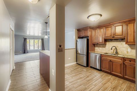 Tiny photo for 10048 S Pulaski Road #1E, Oak Lawn, IL 60453 (MLS # 12491305)