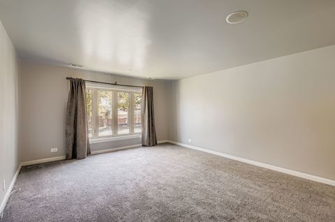 Tiny photo for 10048 S Pulaski Road #1E, Oak Lawn, IL 60453 (MLS # 12491305)