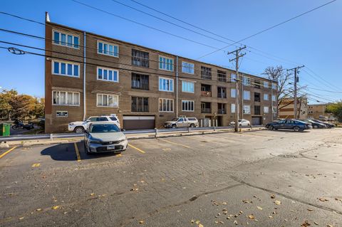 Tiny photo for 10048 S Pulaski Road #1E, Oak Lawn, IL 60453 (MLS # 12491305)