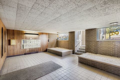 Tiny photo for 10048 S Pulaski Road #1E, Oak Lawn, IL 60453 (MLS # 12491305)