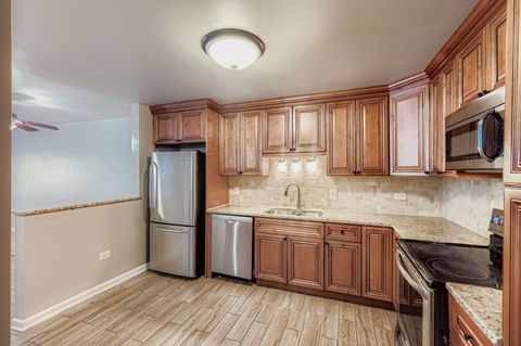 Tiny photo for 10048 S Pulaski Road #1E, Oak Lawn, IL 60453 (MLS # 12491305)