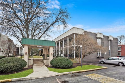 A home in Oak Lawn