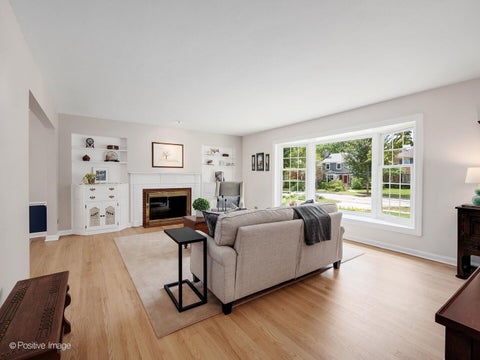 Tiny photo for 533 S Spring Avenue, La Grange, IL 60525 (MLS # 12748410)