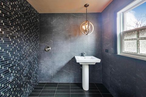 Tiny photo for 520 S Wheaton Avenue, Wheaton, IL 60187 (MLS # 12602002)