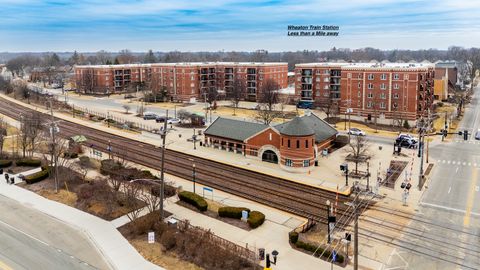 Tiny photo for 520 S Wheaton Avenue, Wheaton, IL 60187 (MLS # 12602002)