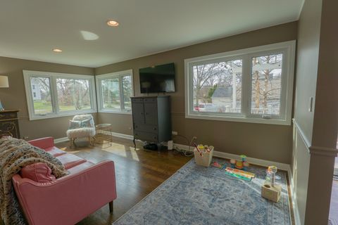 Tiny photo for 520 S Wheaton Avenue, Wheaton, IL 60187 (MLS # 12602002)