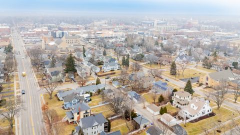 Tiny photo for 520 S Wheaton Avenue, Wheaton, IL 60187 (MLS # 12602002)