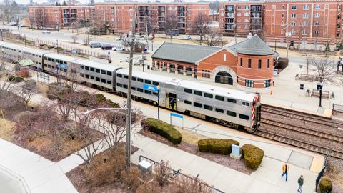 Tiny photo for 520 S Wheaton Avenue, Wheaton, IL 60187 (MLS # 12602002)