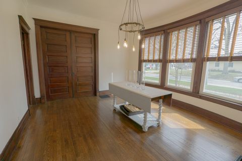 Tiny photo for 520 S Wheaton Avenue, Wheaton, IL 60187 (MLS # 12602002)