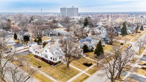 Tiny photo for 520 S Wheaton Avenue, Wheaton, IL 60187 (MLS # 12602002)