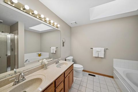 Tiny photo for 3195 Village Green Drive, Aurora, IL 60504 (MLS # 12584396)