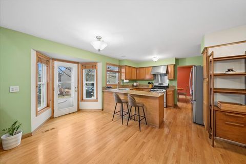 Tiny photo for 3195 Village Green Drive, Aurora, IL 60504 (MLS # 12584396)